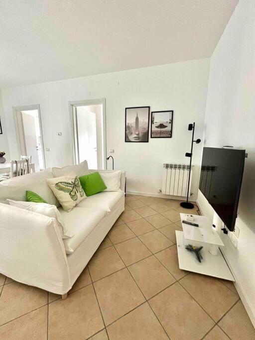Luminoso Trilocale Affori Centro Apartment Milano Ngoại thất bức ảnh
